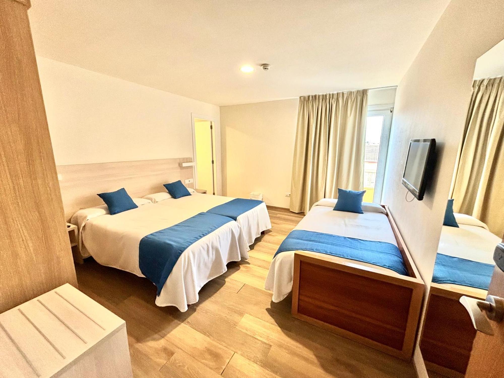 Bluewater Hotel Colonia de Sant Jordi Exterior photo